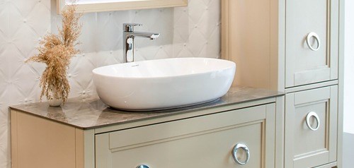 Ванная комната в стиле неоклассика