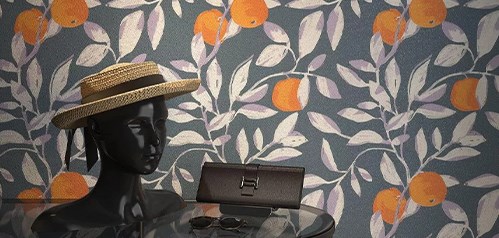 Обои Шафран: мир цвета Ива Сен-Лорана